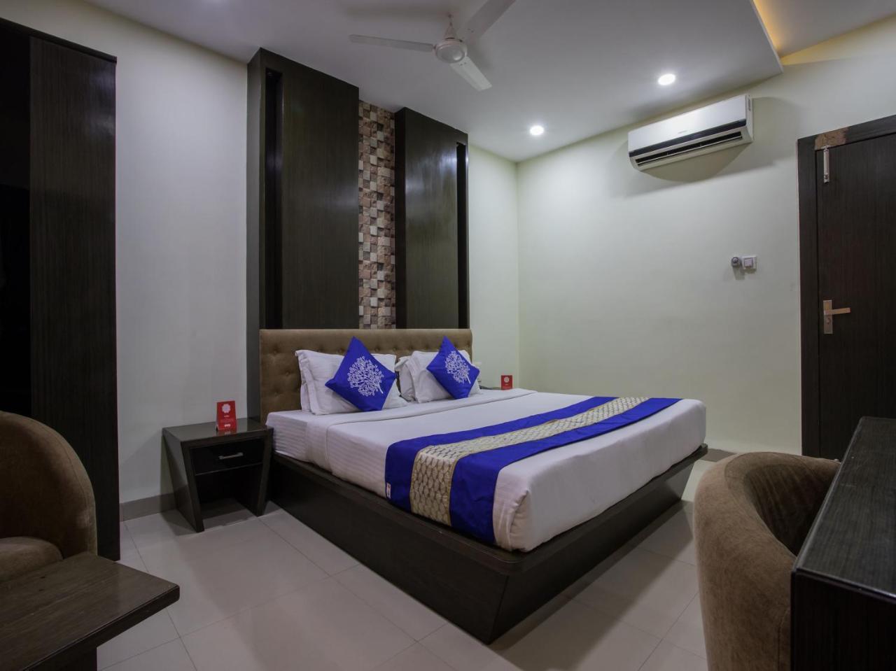 Capital O 1546 The Sensation Hotel Indore Bagian luar foto
