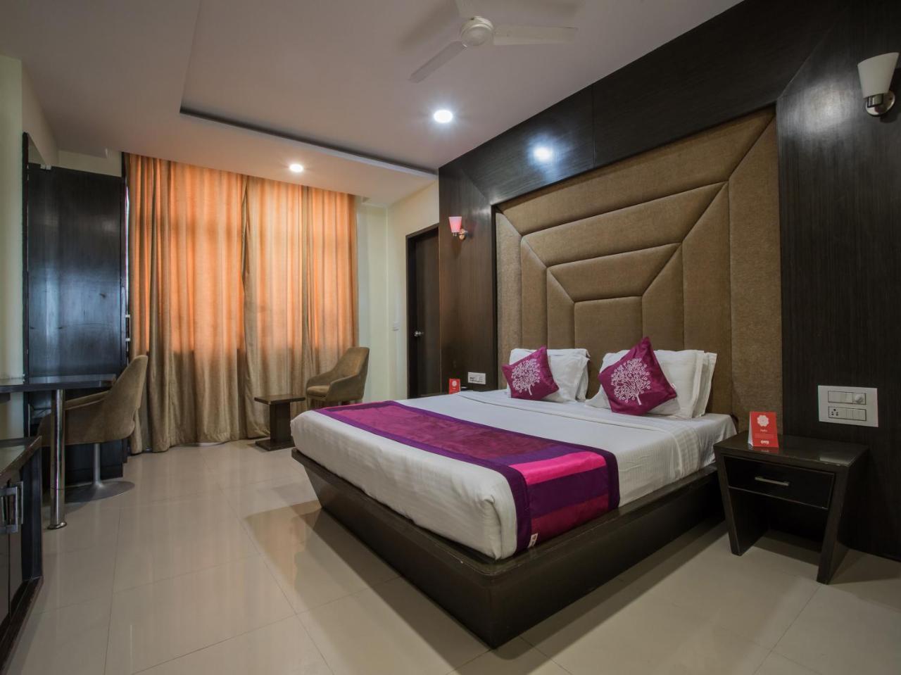 Capital O 1546 The Sensation Hotel Indore Bagian luar foto